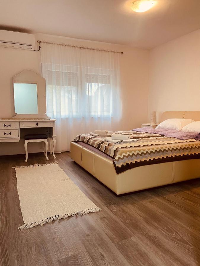 Appartamento Mamma Mia! Mostar Esterno foto